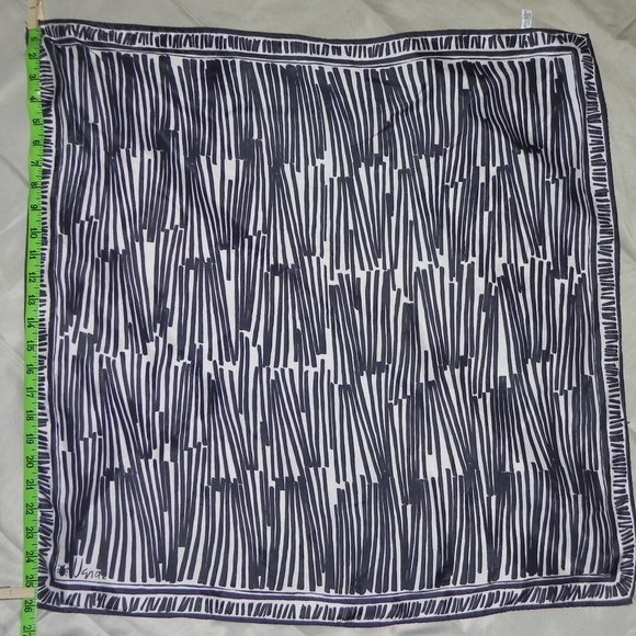 Vera Neumann Vintage Scarf - Picture 1 of 1